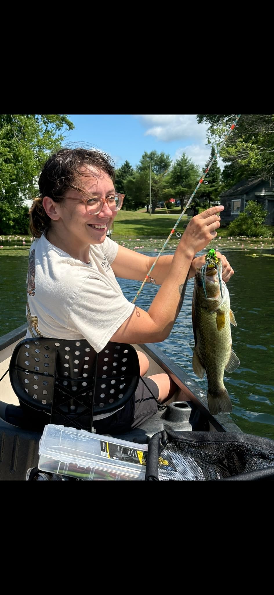 BOOYAH Pad Crasher Topwater Bass Fishing Hollow Body Frog Lure with Weedless Hooks Customer Review BOOYAH Pad Crasher Topwater Bass Fishing Hollow Body Frog Lure with Weedless Hooks - Customer Photo 2