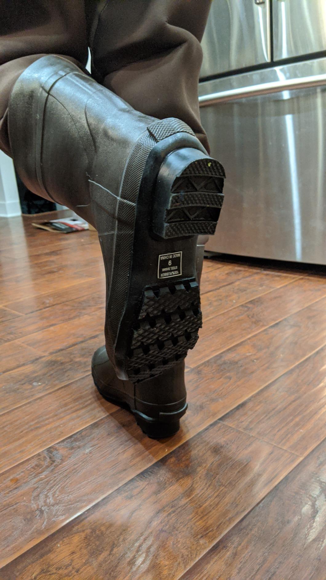 HISEA Chest Waders for Men, Waterproof 4.5mm Neoprene Fishing & Hunting Wader with Boots, Mens Womens Bootfoot Waders - Customer Photo 3