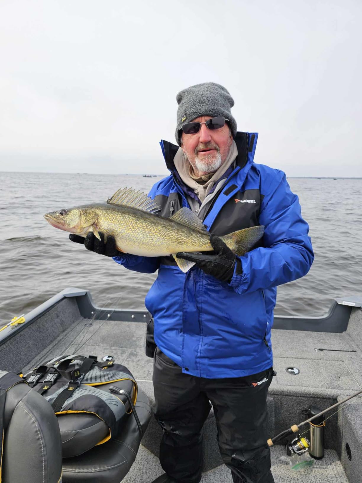 Rodeel Waterproof Fishing Rain Suit for Men (Rain gear Jacket & Trouser Suit) - Customer Photo 1