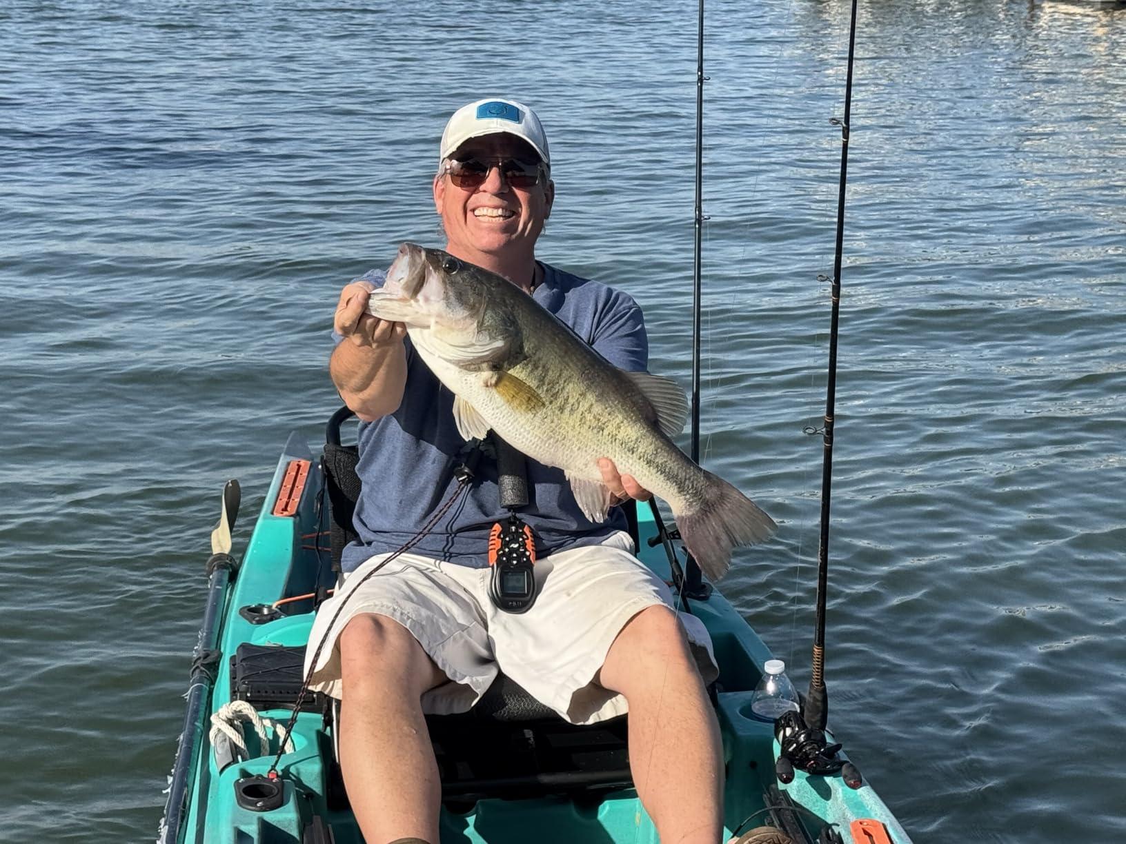 Old Town Sportsman 106 Powered by Minn Kota Solo Angler Sit-on-Top Motorized Fishing Kayak, 10ft - Customer Photo 2