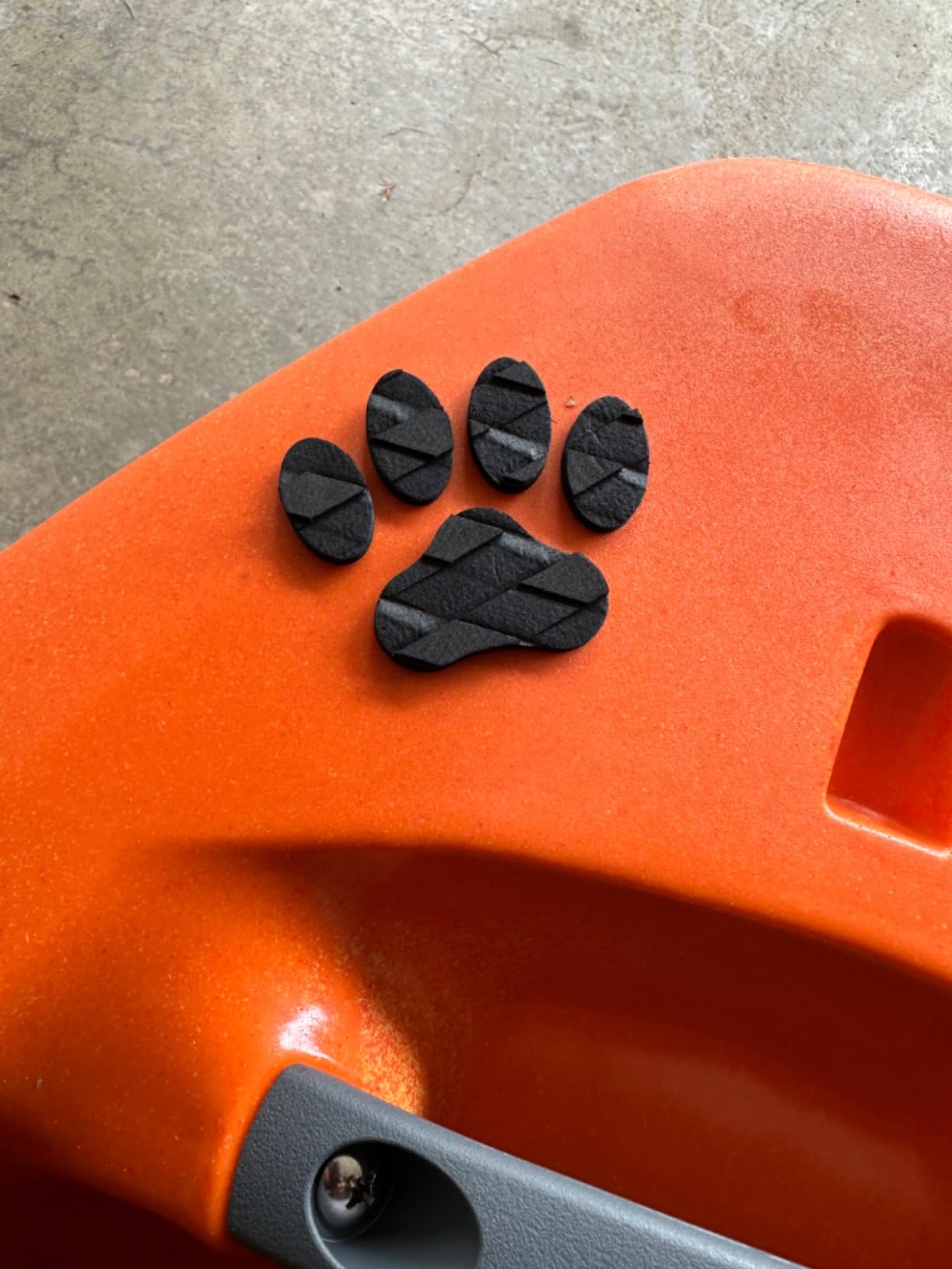 Pelican Dog Traction Pad - 21.25 x 15.31 x 1.96 in - Good Grip - EVA Foams - Strong and Durable - Can Be Adjust for a More Custom Fit - Customer Photo 1