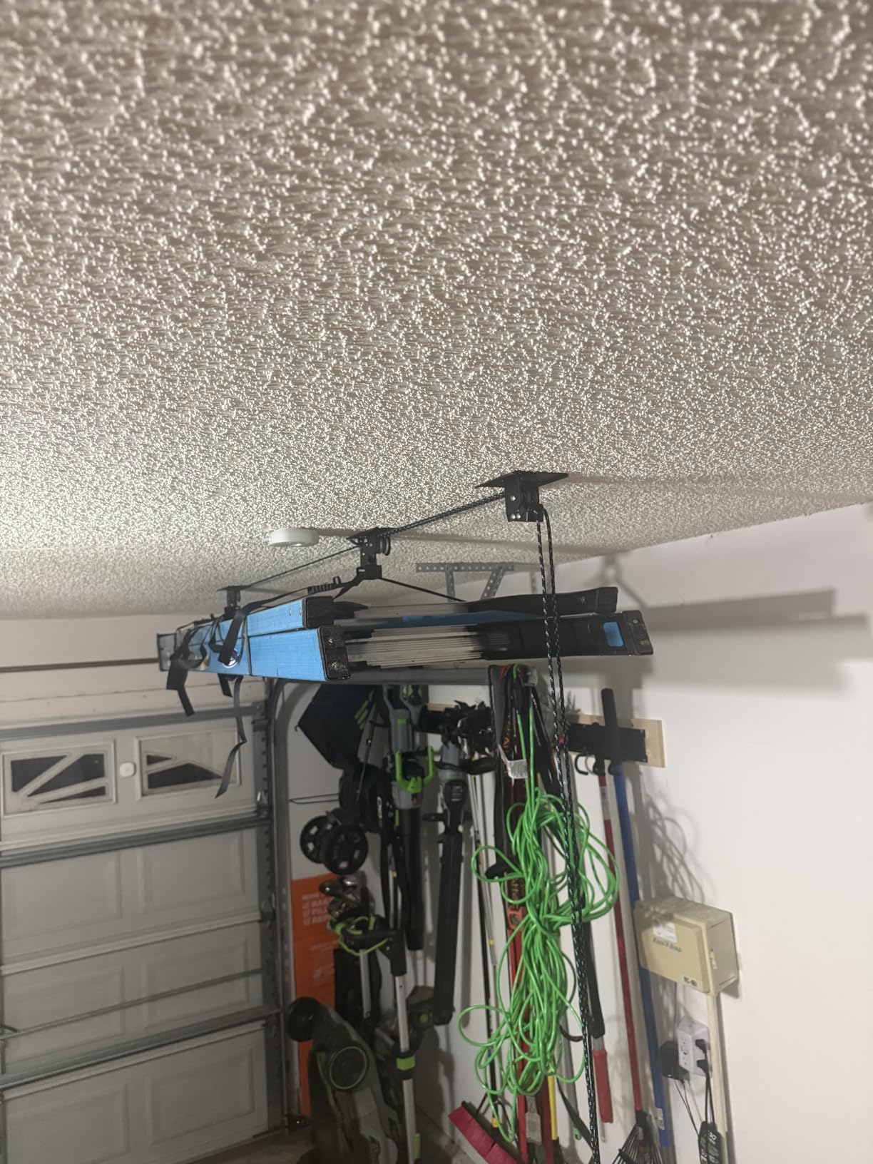Teal Triangle Pulley Hoist for Kayaks, Canoes, and Paddleboards - Heavy Duty Garage Storage Lift - Kayak Hanger Holds 150 lbs and Fits 10-14 ft Tall Garage Ceilings Customer Review Teal Triangle Pulley Hoist for Kayaks, Canoes, and Paddleboards - Heavy Duty Garage Storage Lift - Kayak Hanger Holds 150 lbs and Fits 10-14 ft Tall Garage Ceilings - Customer Photo 2