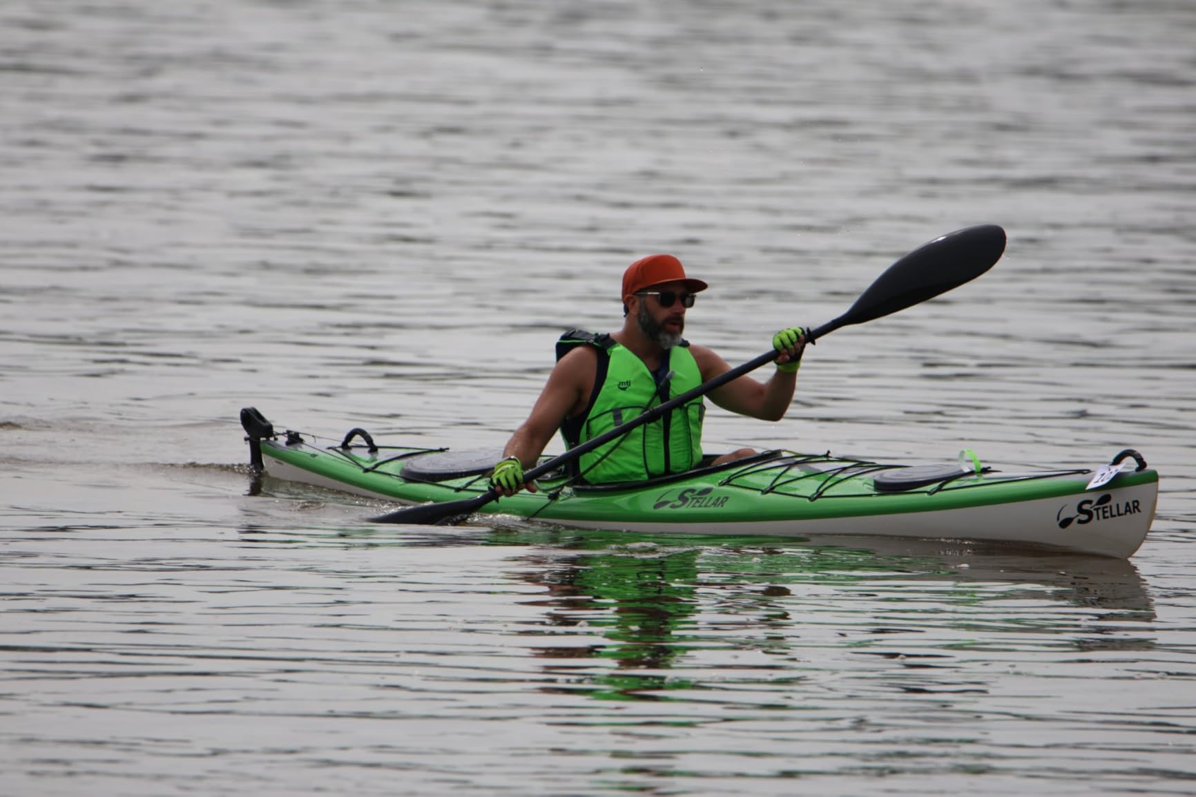 OCEANBROAD Full Carbon Fiber Adjustable Kayak Paddle Lightweight with Wing Blade, 82in-86in/210cm-220cm, 2-Piece, with Paddle Bag and Paddle Leash, Black - Customer Photo 1