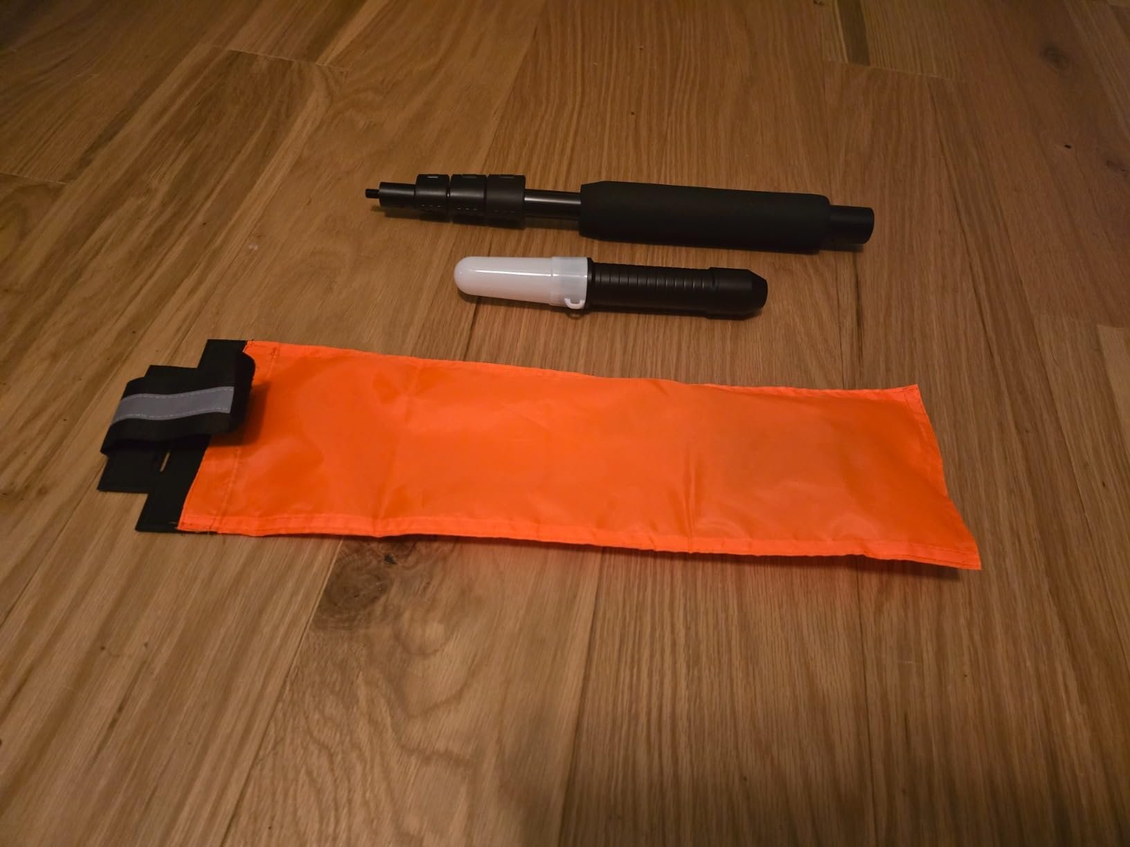 360 Degree Kayak LED Lights with Retractable Pole and Orange Visibility Flag, Waterproof, Navigation LED Light for Night Kayaking Fishing Paddling, Kayak Accessories - Customer Photo 1