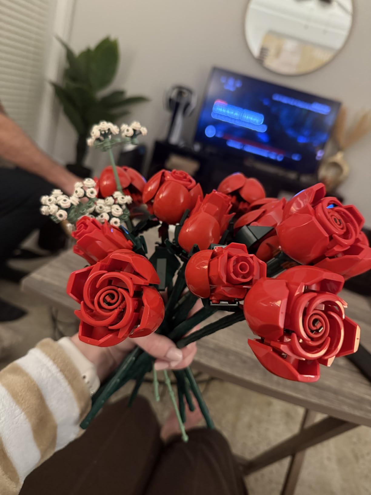 LEGO Botanicals Bouquet of Roses Artificial Flowers - Fake Red Roses Building Set for Adults, Ages 18+ - Gifts for Valentines Day for Her - Home Decor for Table Display - 10328 - Customer Photo 1